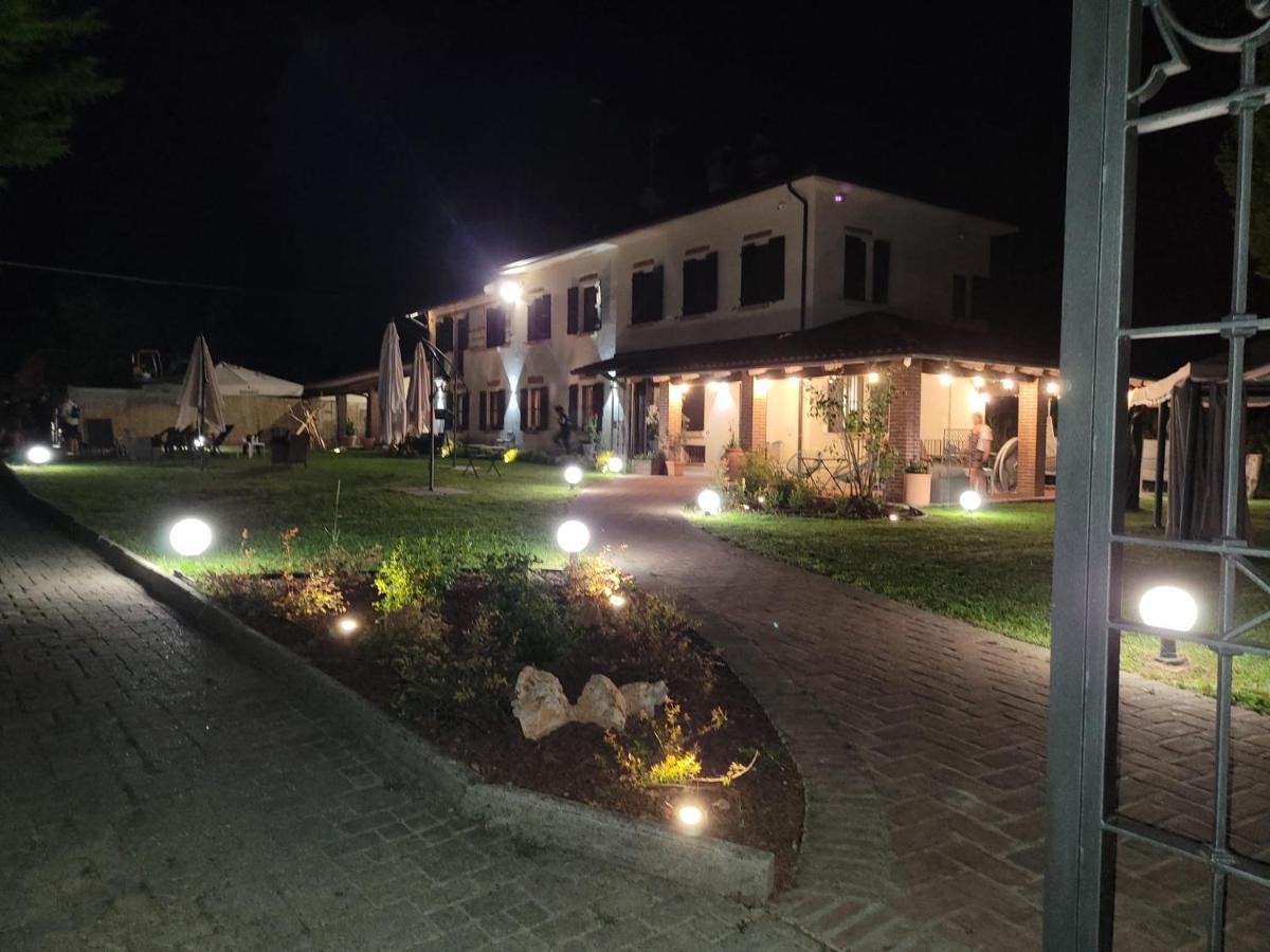 Il Basin Bed and Breakfast Calliano  Buitenkant foto